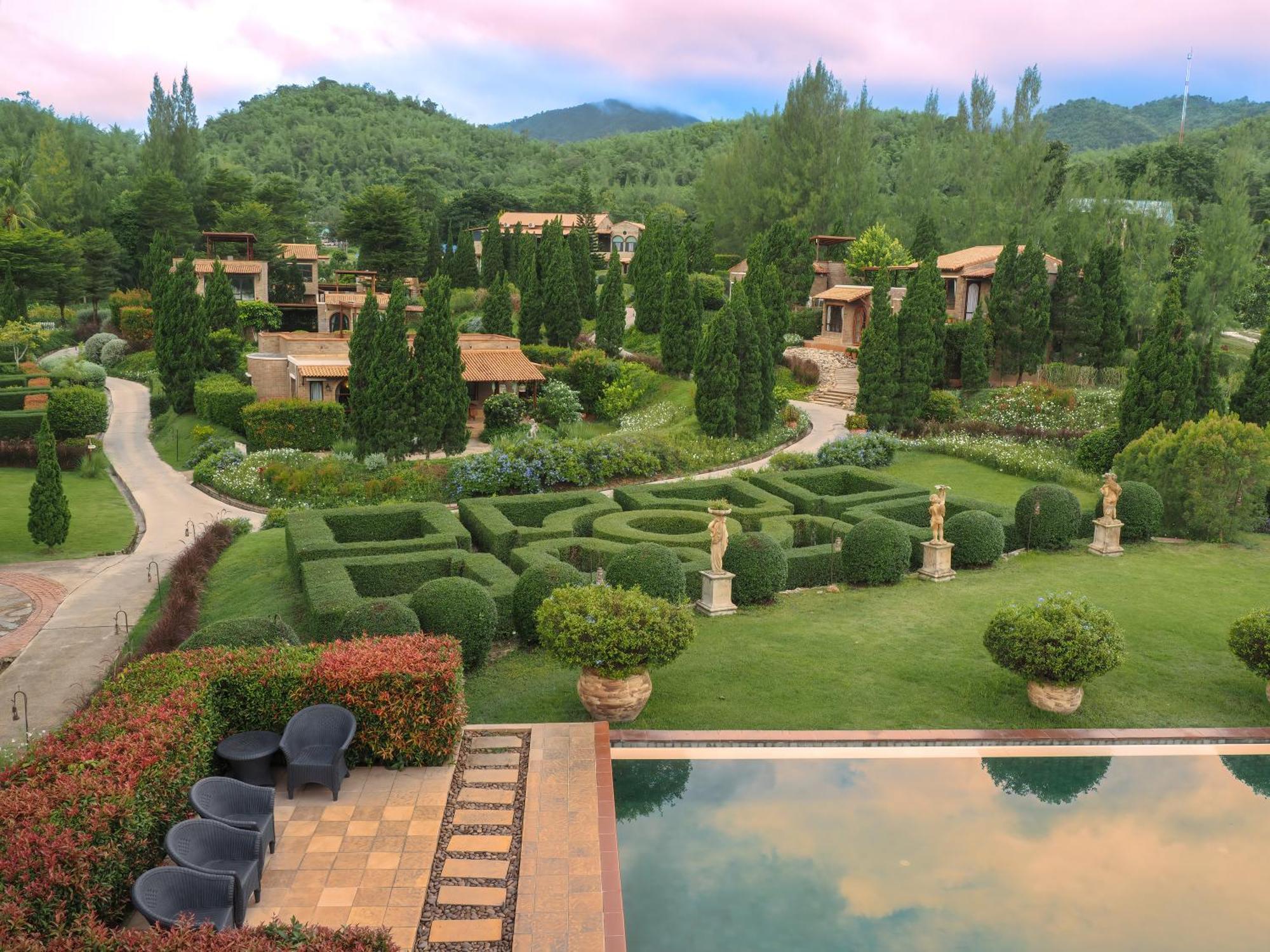 La Toscana Suan Phueng Exterior photo